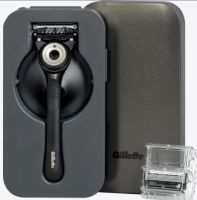 Gillette Labs Black & Gold scheersysteem met magnetisch dock 