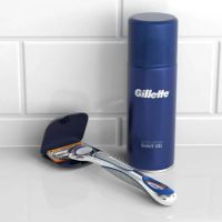 Gillette Fusion5 Giftset Scheersysteem incl 1 Mesje + Reiscase + Scheergel 75ml